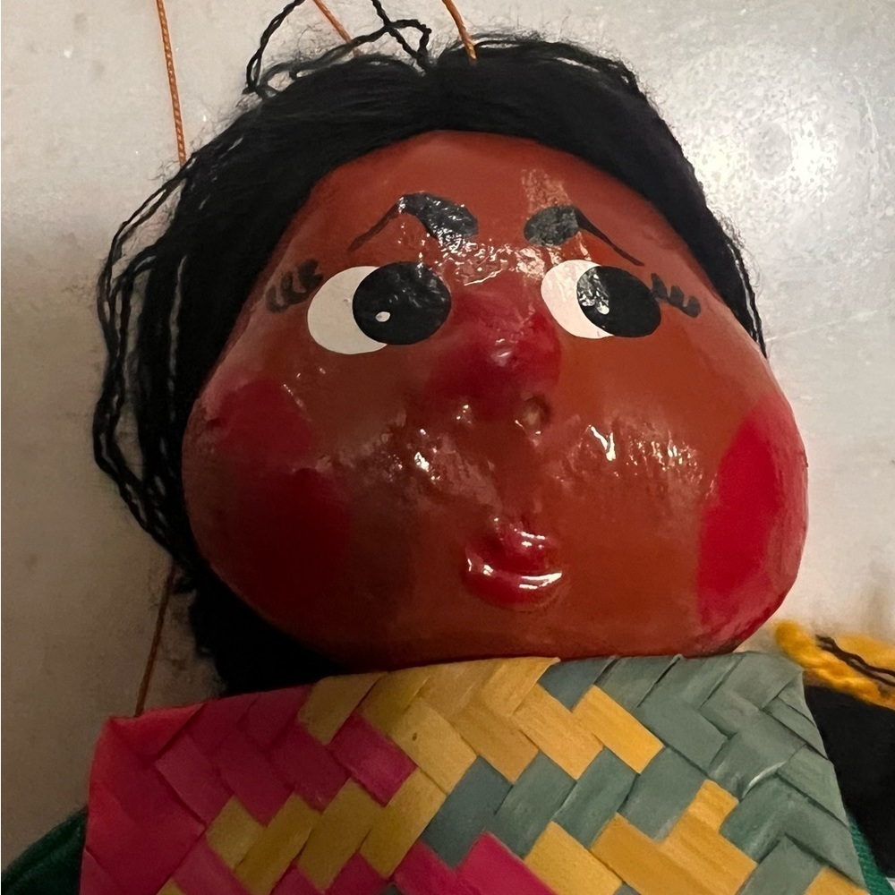Vintage Mexican Handmade Marionette Folk Art Dolls Lot of 2 Hand Painted Puppets - Picture 3 of 12